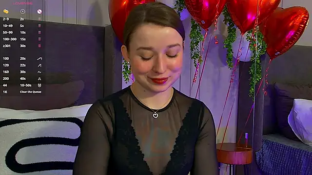 Snapshot of MichelleHaynes chatting on February 17, 5:32 pm MichelleHaynes online show from February 17, 5:32 pm