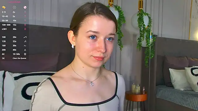 Snapshot of MichelleHaynes chatting on March 2, 9:32 pm MichelleHaynes online show from March 2, 9:32 pm