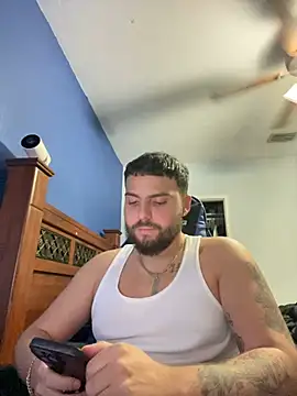 Snapshot of MasterKvn chatting on December 27, 6:46 am MasterKvn online show from December 27, 6:46 am