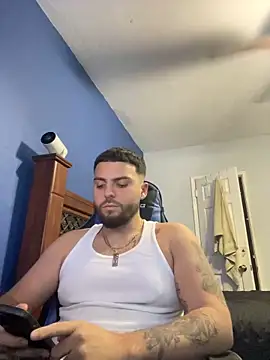 Snapshot of MasterKvn chatting on January 17, 2:08 am MasterKvn online show from January 17, 2:08 am