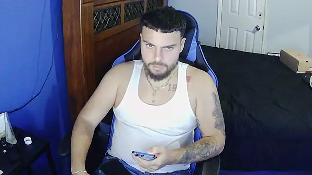 Snapshot of MasterKvn chatting on February 10, 8:31 am MasterKvn online show from February 10, 8:31 am