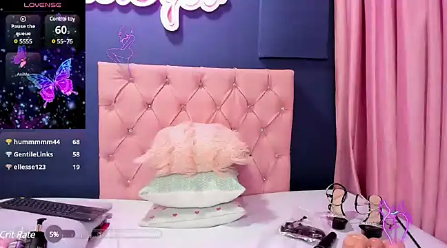 Snapshot of Michelle_busty chatting on January 15, 6:51 pm Michelle busty online show from January 15, 6:51 pm