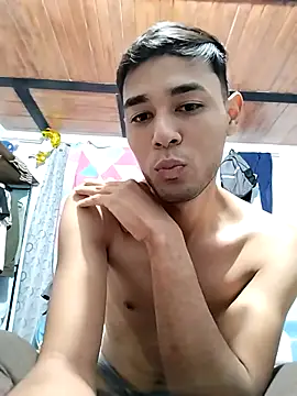 Snapshot of SexyNicoHotxx chatting on January 7, 11:24 pm SexyNicoHotxx online show from January 7, 11:24 pm