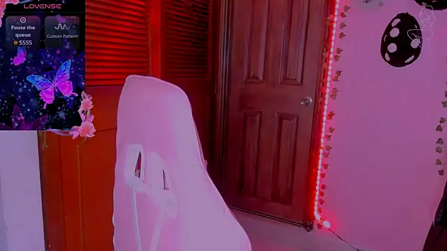 gabyye capprins online show from September 9, 8:30 pm