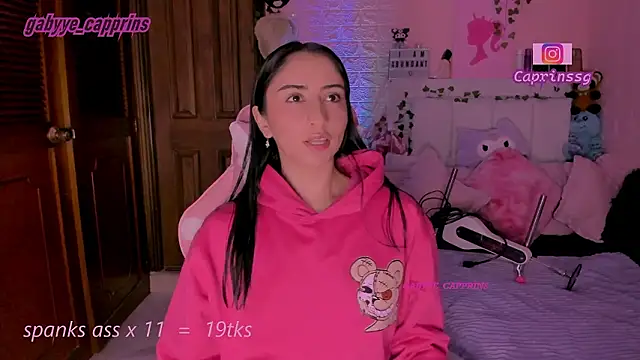 gabyye capprins online show from February 2, 12:09 am