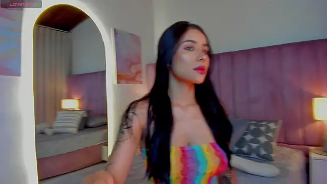 Snapshot of SweetGirl______ chatting on December 2, 9:36 am SweetGirl online show from December 2, 9:36 am