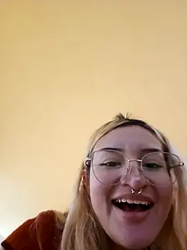 sadnessgyall online show from February 16, 3:04 am