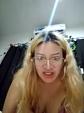 sadnessgyall online show from March 5, 9:05 am