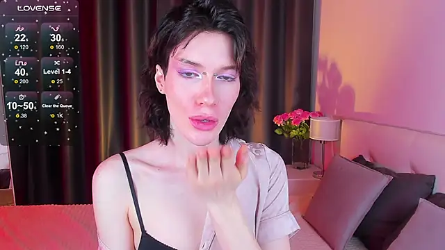 Snapshot of Kolette_Gray chatting on February 6, 10:04 am Kolette Gray online show from February 6, 10:04 am