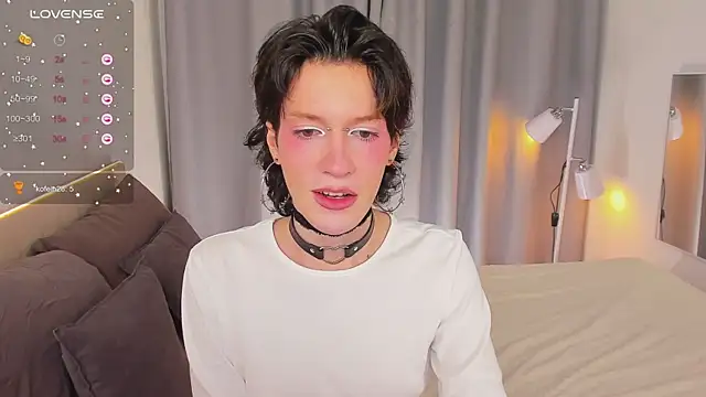 Snapshot of Kolette_Gray chatting on March 9, 10:30 am Kolette Gray online show from March 9, 10:30 am