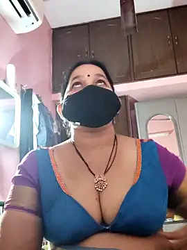 lalitha225 online show from December 6, 1:55 pm