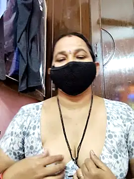 lalitha225 online show from January 3, 8:00 am