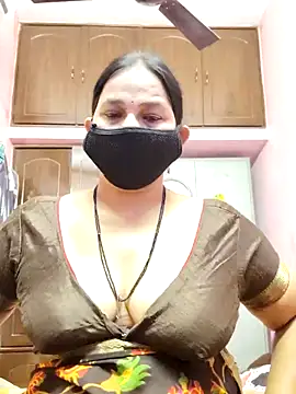 lalitha225 online show from January 9, 4:41 am