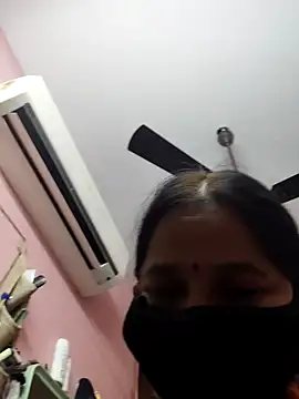 lalitha225 online show from January 22, 5:37 am