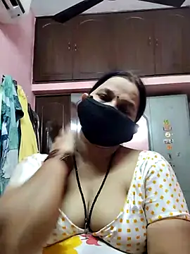 lalitha225 online show from January 31, 4:36 am