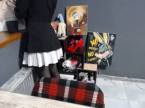 felicity gold online show from February 12, 7:14 am