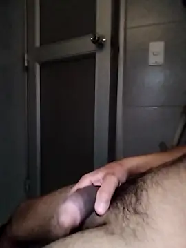 Snapshot of Juan8521 chatting on October 12, 6:01 am Juan8521 online show from October 12, 6:01 am