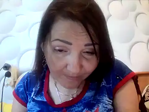 ClaireSunset online show from July 8, 5:17 pm