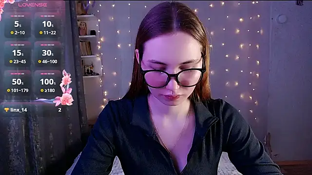 Snapshot of Miya_Mark chatting on March 4, 2:32 pm Miya Mark online show from March 4, 2:32 pm