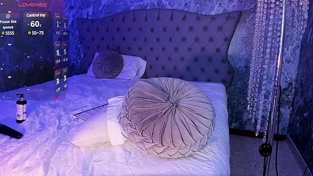 Snapshot of Belliinda_21 chatting on January 22, 10:15 pm Belliinda 21 online show from January 22, 10:15 pm
