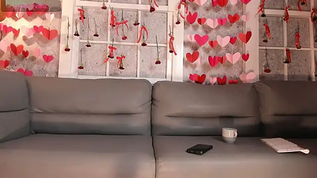 Snapshot of Belliinda_21 chatting on February 15, 6:55 pm Belliinda 21 online show from February 15, 6:55 pm