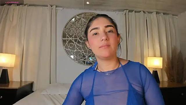 Snapshot of Belliinda_21 chatting on March 18, 6:48 pm Belliinda 21 online show from March 18, 6:48 pm