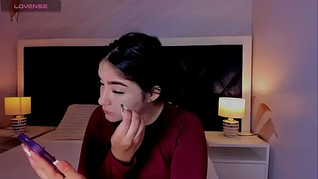Snapshot of Belliinda_21 chatting on September 23, 1:47 pm Belliinda 21 online show from September 23, 1:47 pm