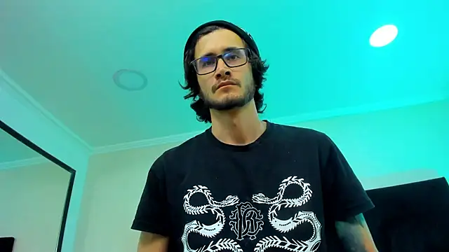 Snapshot of Loggan_donnelly chatting on February 9, 1:11 am Loggan donnelly online show from February 9, 1:11 am