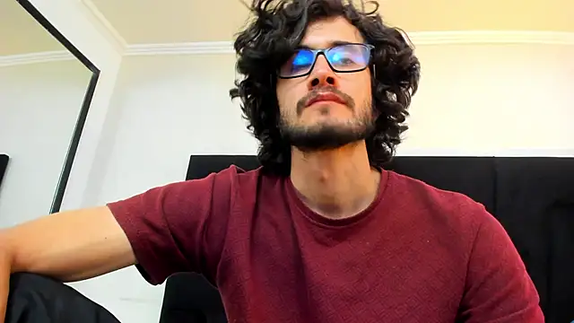 Snapshot of Loggan_donnelly chatting on February 25, 12:36 am Loggan donnelly online show from February 25, 12:36 am