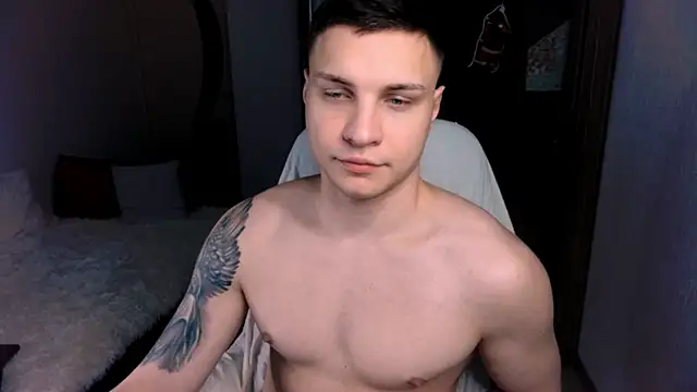 handsome guy01 online show from December 26, 8:42 pm