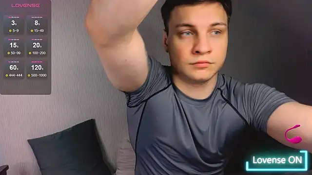 handsome guy01 online show from January 29, 12:01 am