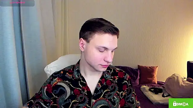 handsome guy01 online show from March 22, 10:46 pm