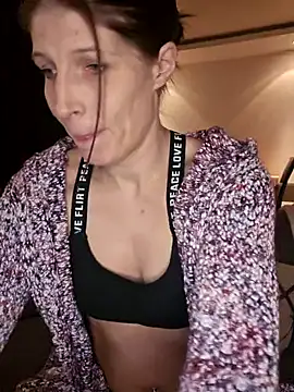 Lenchen  online show from February 21, 9:00 pm