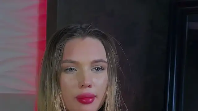 ViolaFlirt online show from February 19, 1:50 pm