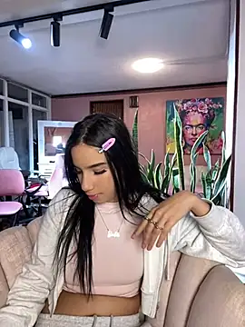 Snapshot of Praga_Pink chatting on January 14, 5:08 am Praga Pink online show from January 14, 5:08 am