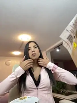Snapshot of Praga_Pink chatting on May 12, 2:08 am Praga Pink online show from May 12, 2:08 am