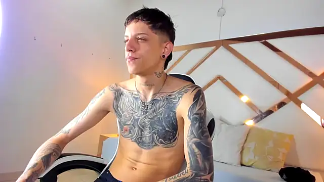 Snapshot of Adam_hard_ chatting on September 30, 7:41 pm Adam hard  online show from September 30, 7:41 pm