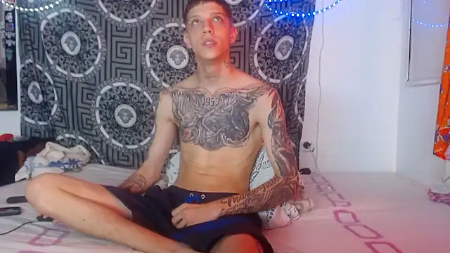 Snapshot of Adam_hard_ chatting on November 13, 1:21 pm Adam hard online show from November 13, 1:21 pm