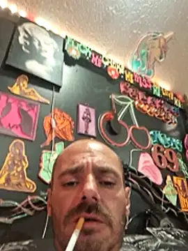 Snapshot of kjs_daddy123 chatting on July 5, 5:47 am kjs daddy123 online show from July 5, 5:47 am