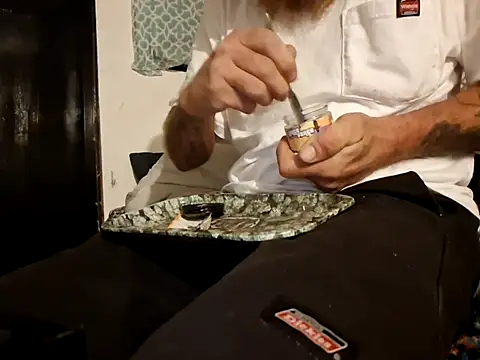 Snapshot of Cantufamily1979 chatting on September 14, 8:46 am Cantufamily1979 online show from September 14, 8:46 am