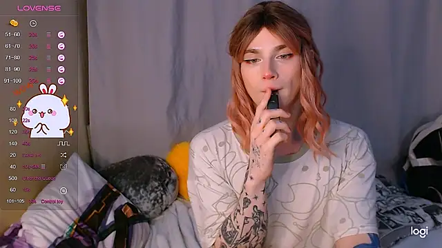 Alice Hells online show from February 1, 4:33 pm