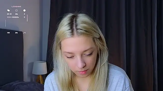 Snapshot of EngelFugler chatting on September 21, 11:12 am EngelFugler online show from September 21, 11:12 am