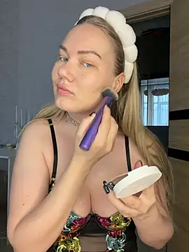 LianaCruz   online show from April 20, 4:37 am