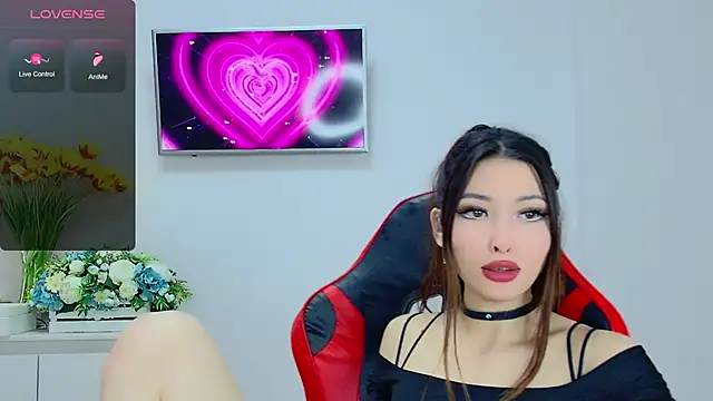 honey yani online show from March 8, 2:01 am