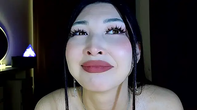 honey yani online show from March 29, 9:59 pm