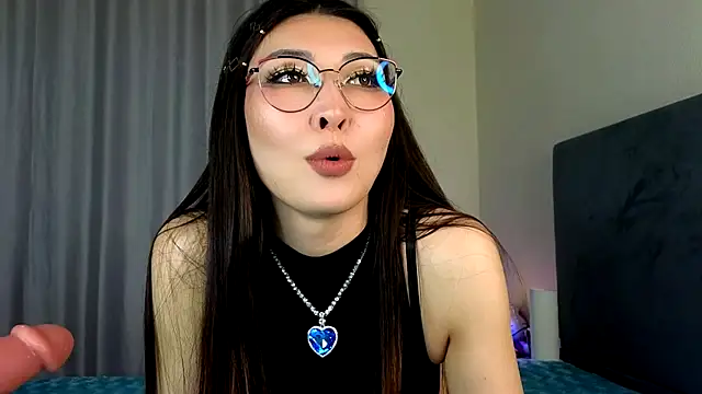 Snapshot of honey_yani chatting on July 5, 9:00 pm honey yani online show from July 5, 9:00 pm