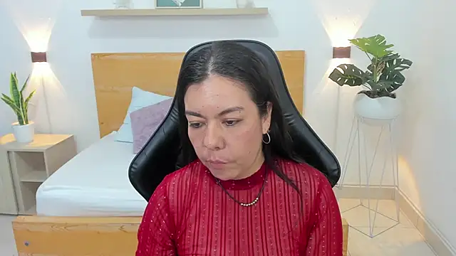 Snapshot of nahia_13 chatting on February 8, 8:52 am nahia 13 online show from February 8, 8:52 am