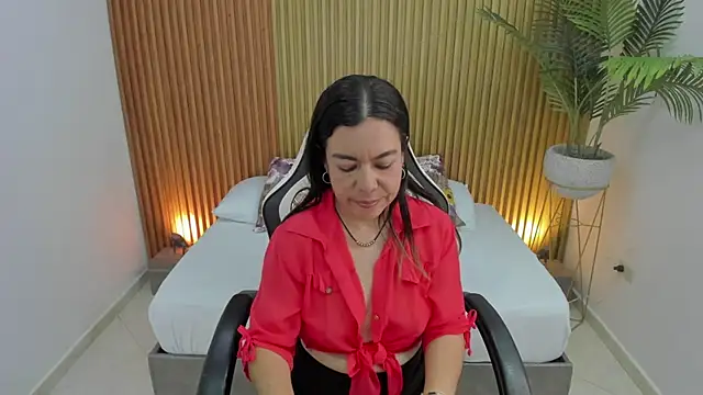 Snapshot of nahia_13 chatting on March 6, 3:02 pm nahia 13 online show from March 6, 3:02 pm