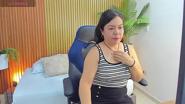 Snapshot of nahia_13 chatting on September 30, 12:10 pm nahia 13 online show from September 30, 12:10 pm