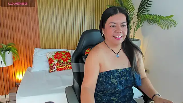 Snapshot of nahia_13 chatting on December 2, 12:10 pm nahia 13 online show from December 2, 12:10 pm